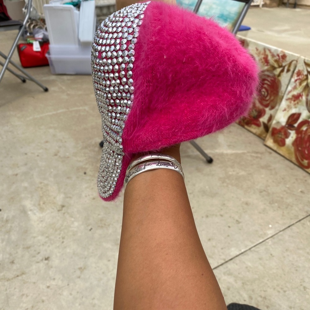 hat - Picture 3 of 3